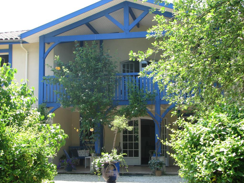 Domaine De Bassibe Bed & Breakfast Ségos Exterior foto