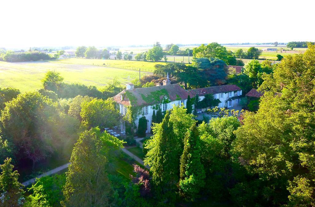 Domaine De Bassibe Bed & Breakfast Ségos Exterior foto